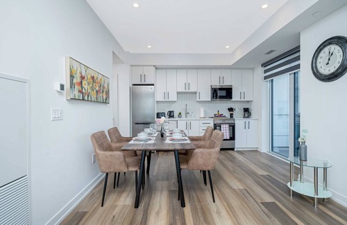 Kitchener Appartement | Newly Built 22nd Floor Condo w Stunning Views
