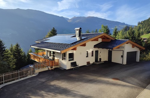 Ramsau im Zillertal Appartement | Newly built in 2020, modern furnishings, quiet location, 2 bathrooms, sauna(May 2025)