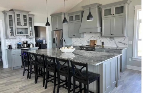 Hunt Maison | Newly Built - Dream Lake House - Silver Lake, NY