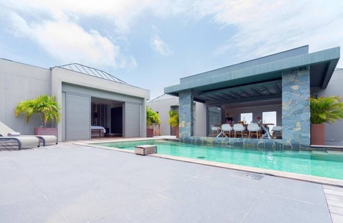 Vitet Maison | Newly Built Dream Villa LAGON VERT with 2 Pools!