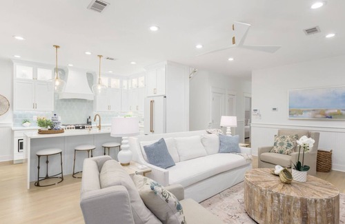 Sugarwood Beach Maison | Newly Built Home with Private Pool Golf Cart, Carriage House!