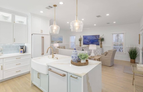 Sugarwood Beach Maison | Newly Built Home with Private Pool Golf Cart, Carriage House!
