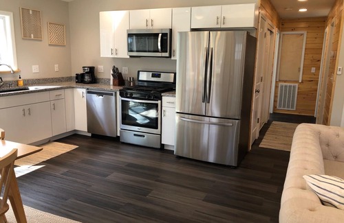 Fayetteville Maison | Newly built home less than 2 miles from the New River Gorge!