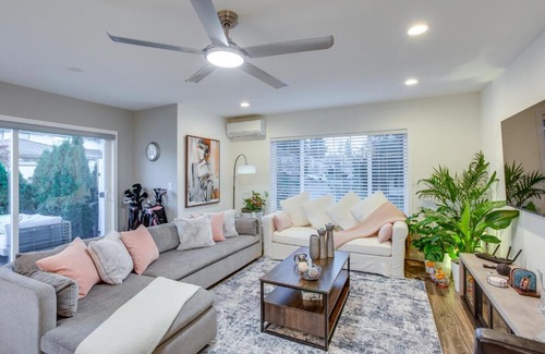 Maple Valley Maison | Newly Built Maple Valley Vacation Rental with Patio!