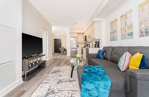 Kitchener Appartement | Newly Built Modern Condo w Balcony & City Views