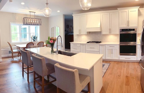 South Dartmouth Maison | Newly Built Modern Farm Style Beach Vacation