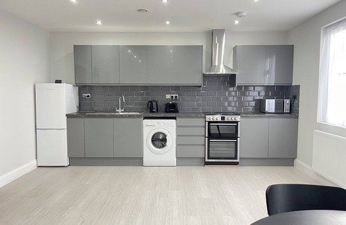 Redbridge Appartement | Newly Built Spacious 1 Bedroom Apartment