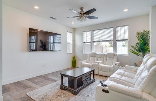 Tracy Maison | Newly Built Tracy Home with Backyard and Pool Access!