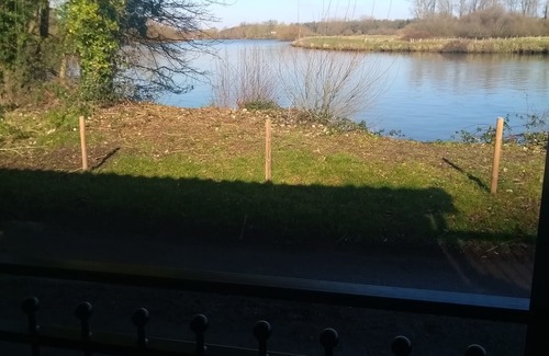 Norwich Maison | Grange récemment convertie dans un emplacement magnifique au bord de la rivière sur les Norfolk Broads