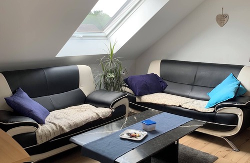 Schloss Holte-Stukenbrock Appartement | Newly renovated attic apartment