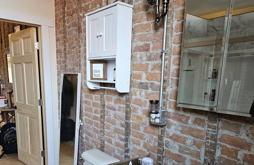 Waupaca Appartement | Newly finished 1 bedroom loft apartment located in downtown Waupaca.