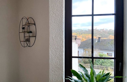 Dahn Appartement | Newly furnished vacation apartment with a fantastic view of the castle