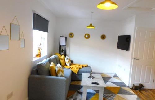 Hamilton Appartement | Newly refurbished 1 bed Apt in Hamilton Close to station and local amenities