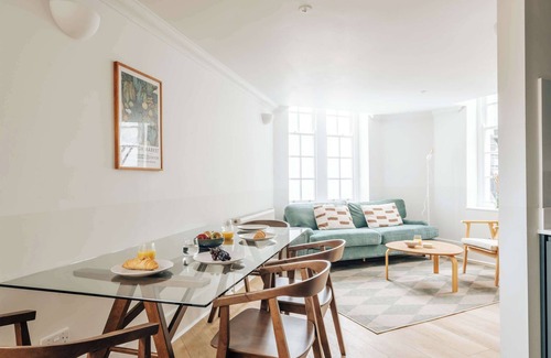 Vincent Square Appartement | Newly Refurbished 2BD LG Apartment