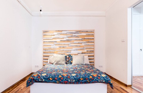 Ferencvaros Appartement | Newly refurbished central 2Be+LR AC 75 sqm apartment