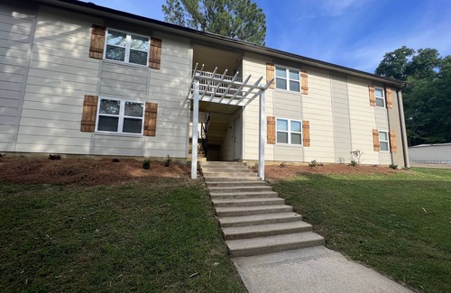 Starkville Copropriété | Newly remodeled cozy condo, walking distance to campus or jump on the shuttle.