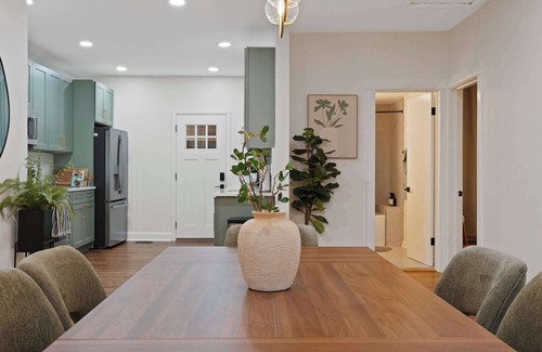 Elmhurst Maison | Newly Remodeled Home w/Game Room & Amazing Yard