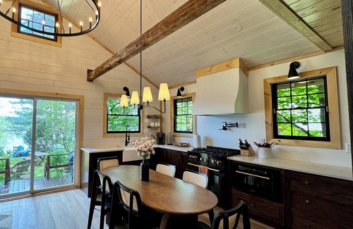 Old Forge Cabine | Million Dollar Views, Direct Access to Trail 5 and 4th Lake!