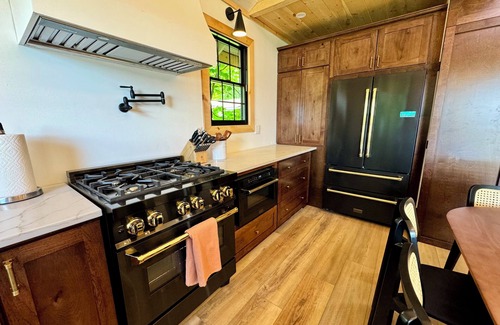 Old Forge Cabine | Million Dollar Views, Direct Access to Trail 5 and 4th Lake!