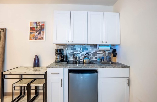 Paradise Lakes Appartement | Newly Remodeled Studio M4-S @ Paradise Lakes Clothing Optional Resort