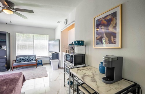 Lutz Appartement | Newly Remodeled Studio M5-S @ Paradise Lakes Clothing Optional Resort