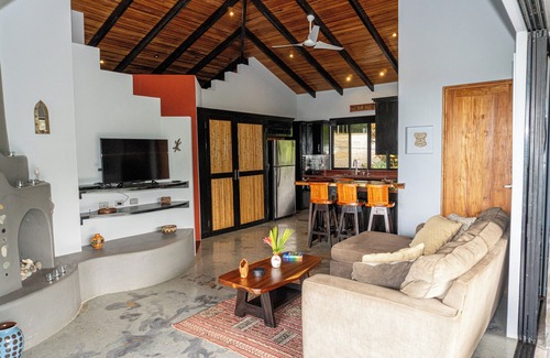 Ballena Maison | Jungle Retreat dans les montagnes avec Pacific et Jungle View
