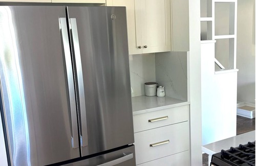 Birmingham Maison | Newly Renovated 2bd+2bth Townhome-Walkable to Beautiful Downtown Birmingham!