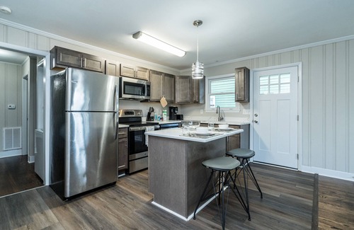 East Durham Maison | Newly Renovated 2BR near Downtown/Duke/NCCU/DPAC! Long Term Stays Welcome!