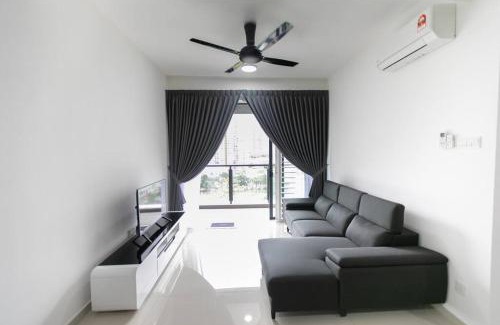 Bayan Lepas Appartement | Newly Renovated 3Bedroom Vacation Home 6-8pax