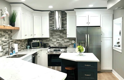 Southmont Maison | GRANDE VALEUR! Quai privé avec rampe de bateau à proximité. Kayaks gratuits / Foyer / Flotteurs / WiFi