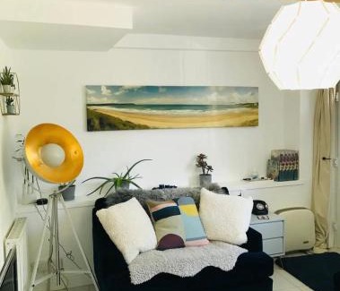 Upton Scudamore Maison | Newly Renovated 5 Star Cosy-Up Romantic Cottage NEAR LONGLEAT