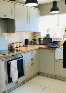 Upton Scudamore Maison | Newly Renovated 5 Star Cosy-Up Romantic Cottage NEAR LONGLEAT