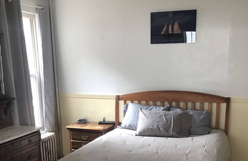 Gorham Appartement | Newly renovated “barn” unit in excellent location.