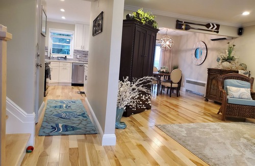 Long Beach Maison | Mensuel - Belle maison de plage spacieuse 3 BD / 2 BA à quelques pas du sable!