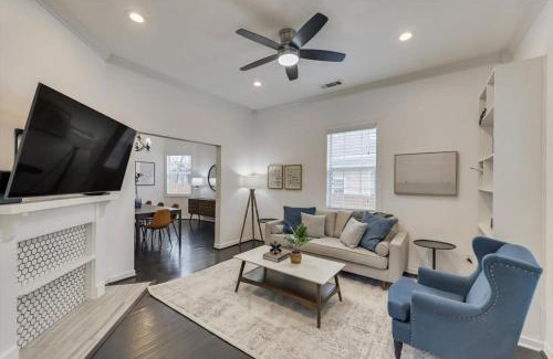 Kessler Maison | Newly Renovated Bishop Arts Home