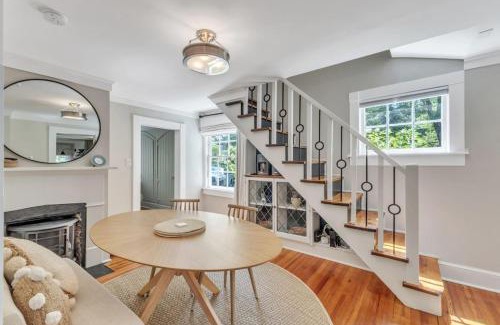 Hillsborough Maison | Newly Renovated Carriage House