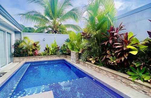 Jaco Maison | Newly Renovated Casita & Private Salt Water Pool, Family Friendly