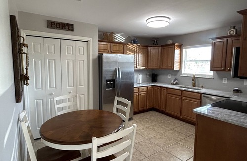 Navarre Maison | Newly renovated close to Navarre Beach