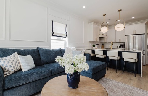 Northeast South Bend Copropriété | Newly renovated condo on Notre Dame Ave, steps from the Golden Dome! Sleeps 4-6!