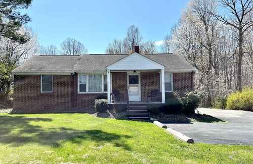 Blacksburg Maison | Newly Renovated, Conveniently Located Blacksburg Home