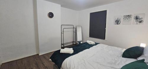 Burnley Maison | Newly renovated cosy home BB10