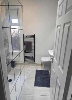 Burnley Maison | Newly renovated cosy home BB10