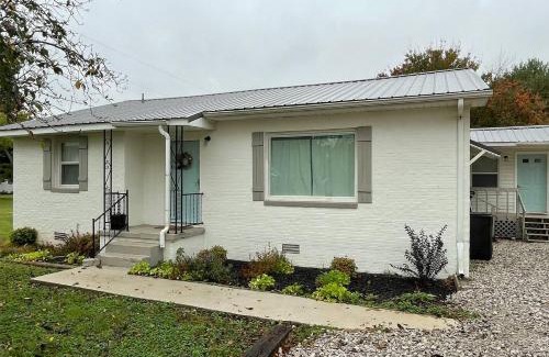 Decherd Appartement | Newly Renovated Cozy Place Minutes From The Lake