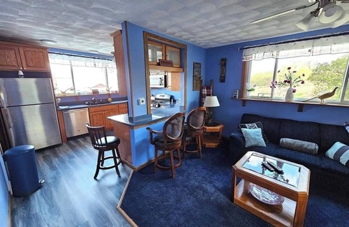 Montour Falls Autre | Newly Renovated Farm House with Lake View