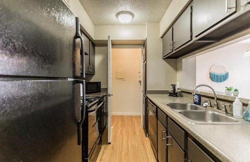 Midland Appartement | Newly Renovated Flat in the Heart of Midland!