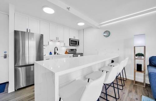 Waikiki Appartement | Newly renovated, Free Parking, One block to Waikiki Beach