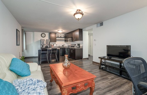 Downtown Portland Copropriété | Newly renovated/furnished 2BR condo near PSU/OHSU