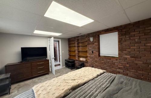 Allen Park Maison | Newly Renovated Gem Fenced Backyard 2 Full Baths