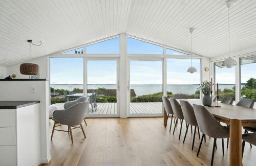 Ronde Maison | Newly Renovated Holiday Home With Aarhus Bay Views