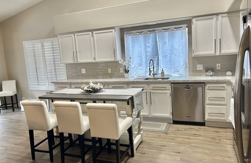 Garden Lakes Maison | Newly renovated home, heated pool, near spring training, Westgate & State Farm